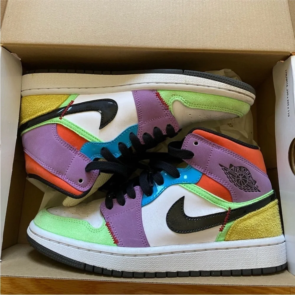 Nike Jordan 1 Sneakers